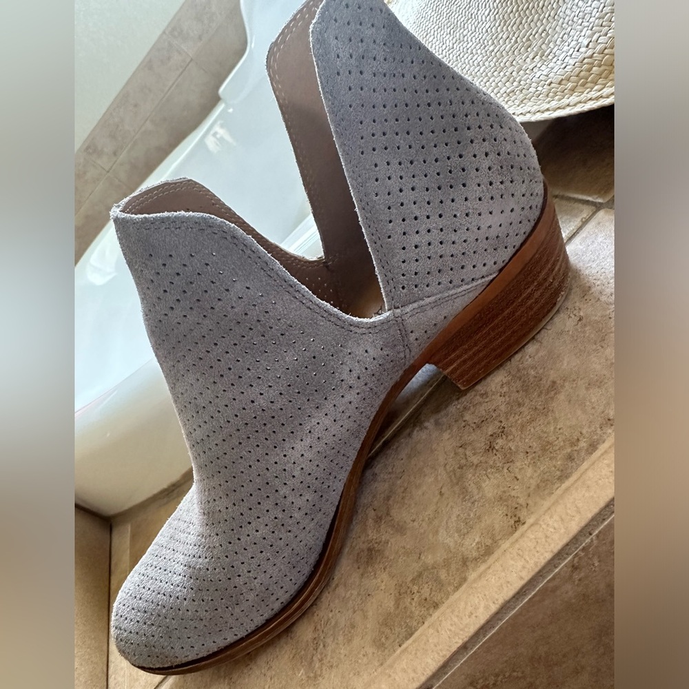 LUCKY boots- Women size 9.5